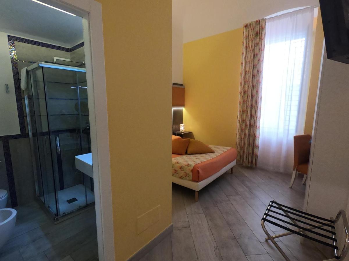 Porto Di Mare B&B โจวีนัซโซ ภายนอก รูปภาพ