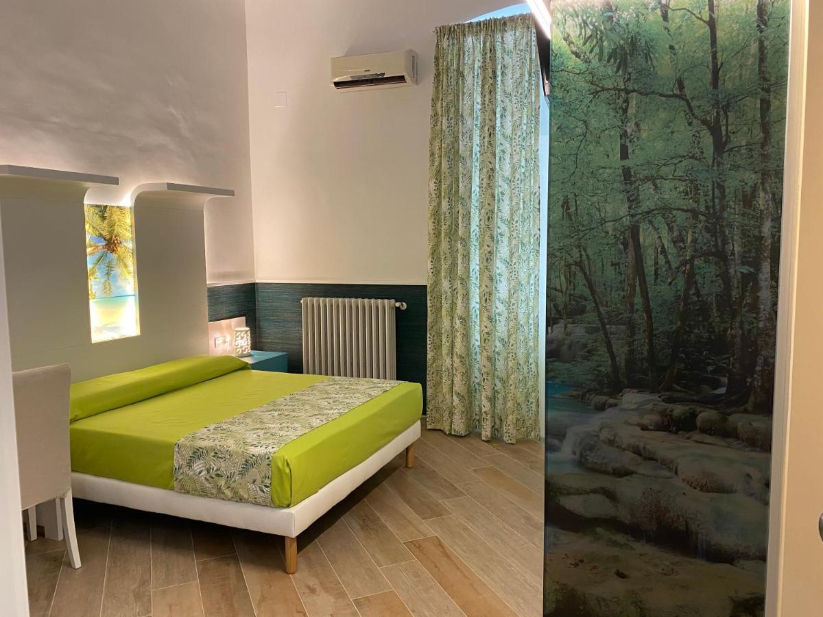 Porto Di Mare B&B โจวีนัซโซ ภายนอก รูปภาพ