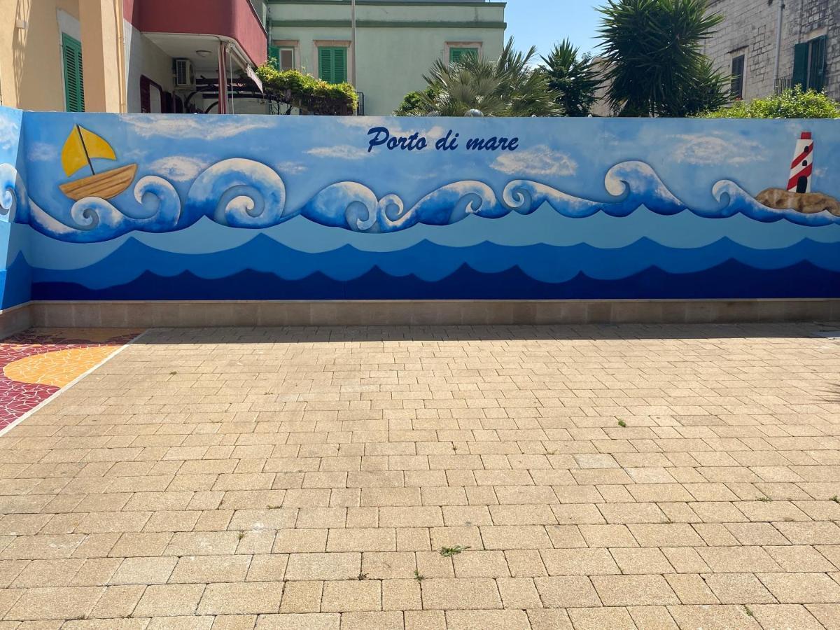 Porto Di Mare B&B โจวีนัซโซ ภายนอก รูปภาพ