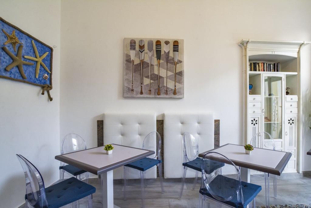 Porto Di Mare B&B โจวีนัซโซ ภายนอก รูปภาพ